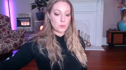 Veronica Weston online show from January 9, 4:28 pm