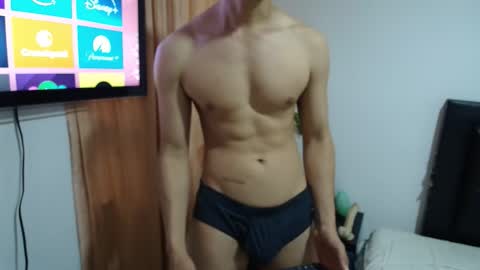 versatileguuy online show from March 15, 10:57 pm