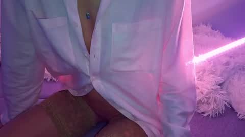 very_satrange_things online show from May 17, 10:41 pm