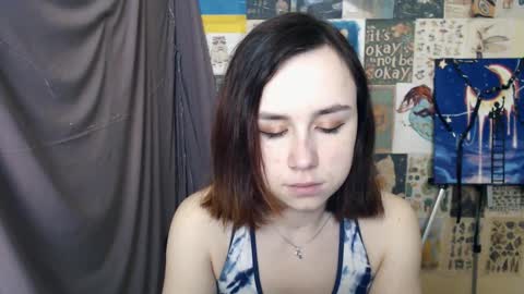 Snapshot of veryveryvery_shy chatting on February 22, 6:28 am veryveryvery_shy online show from February 22, 6:28 am