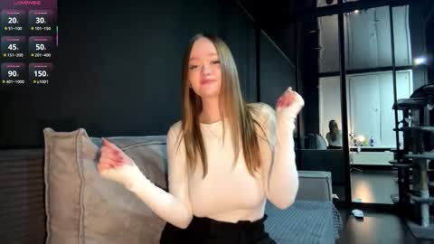 Esta online show from January 8, 4:46 pm