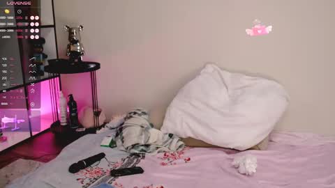 VIA  online show from March 4, 3:47 am