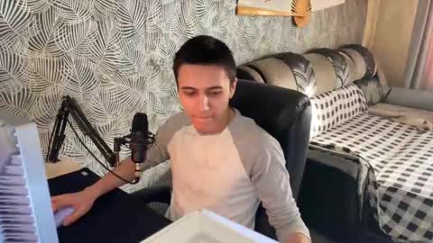 vialeras online show from February 23, 9:55 am