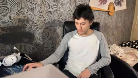 vialeras online show from September 15, 1:18 am