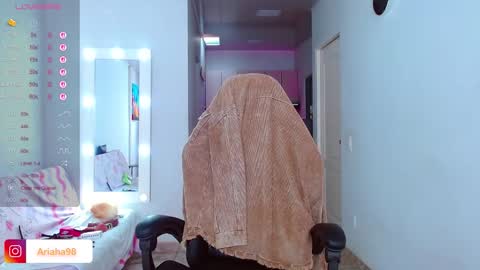 Ariana  online show from November 11, 4:42 pm