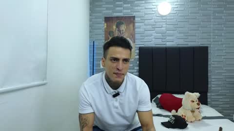 Victor cardenas online show from December 21, 1:15 am