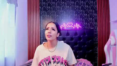 Vichy  Everyday From 1400 to 2130 Col Time online show from March 8, 7:42 pm