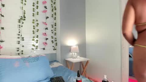 V I C K Y online show from March 7, 6:22 pm