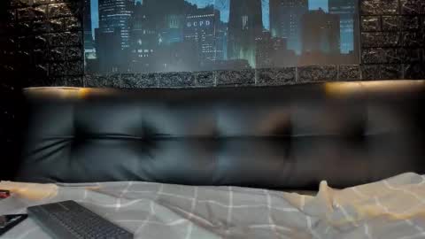 Victoria online show from December 2, 10:41 pm