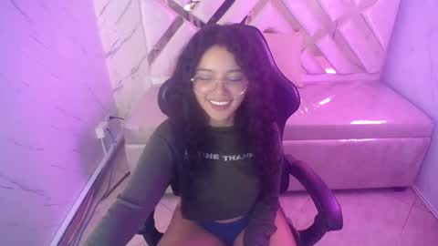 victoria_castillo_b online show from March 11, 9:24 am