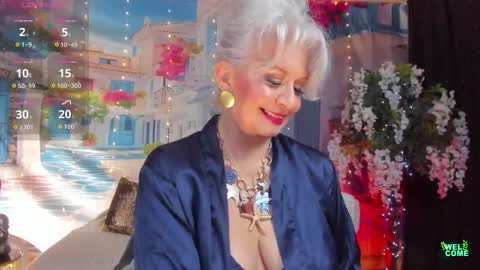 diorvictoria9 online show from October 9, 4:45 pm