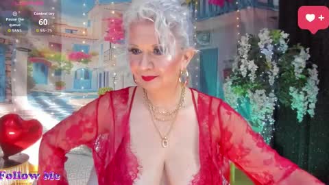 diorvictoria9 online show from November 18, 6:22 pm