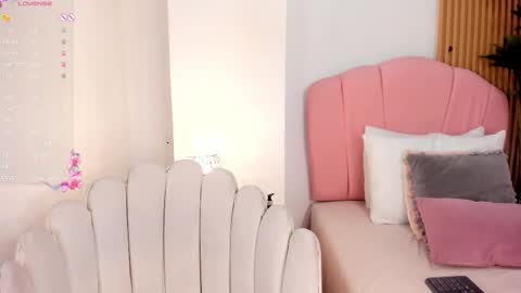 victoria  online show from February 19, 11:53 am