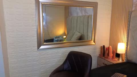 Victoria online show from February 11, 9:29 pm