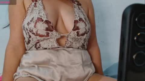 Astrid Collins online show from February 19, 6:34 am