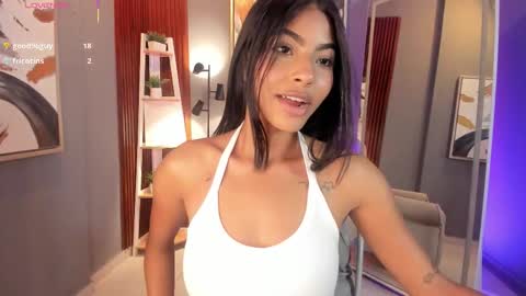 Snapshot of vienah chatting on October 22, 7:48 pm Karla online show from October 22, 7:48 pm