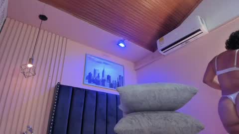 Viiolett online show from April 16, 9:39 pm