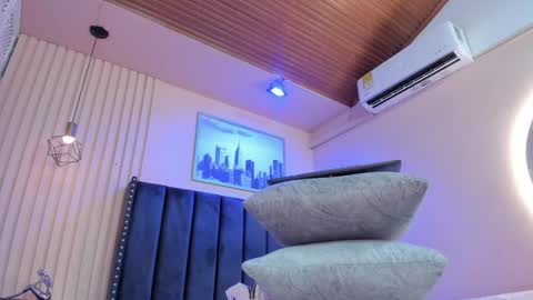 Viiolett online show from March 25, 8:37 pm