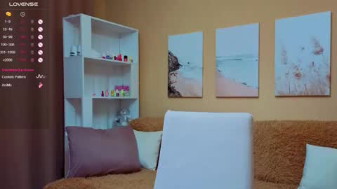 vikiberry online show from October 4, 10:02 am