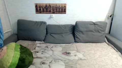 max-and-nika online show from December 24, 8:49 pm