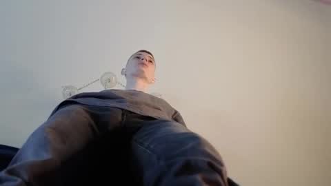 Max online show from March 22, 1:04 pm