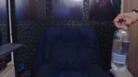 Viktor Herrera online show from April 13, 7:51 pm