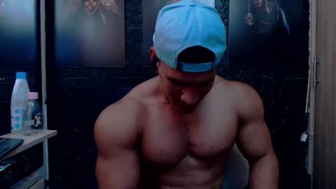 Viktor Herrera online show from February 25, 6:33 pm