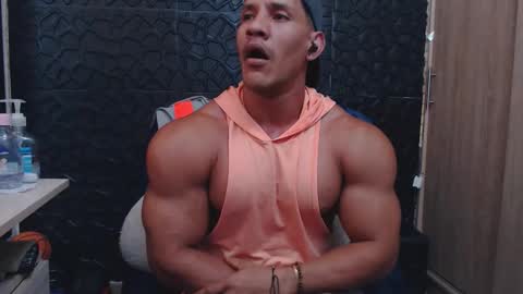 Viktor Herrera online show from November 26, 9:11 pm