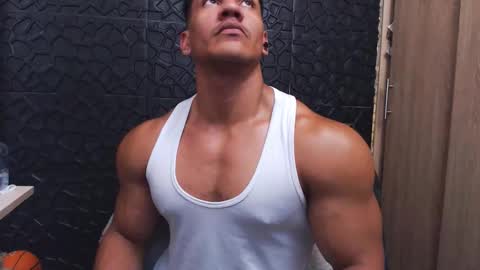 Viktor Herrera online show from October 21, 5:05 pm