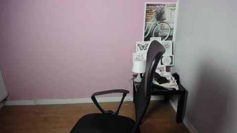 viktoria_lovely online show from December 3, 6:10 am