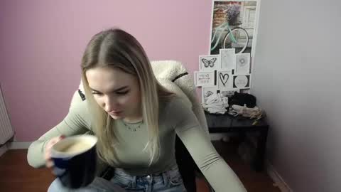 viktoria_lovely online show from February 26, 11:21 am