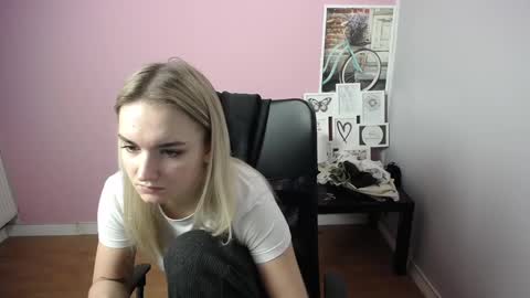 viktoria_lovely online show from December 3, 9:17 am