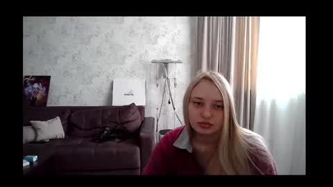 Snapshot of viktorlonsky chatting on February 21, 7:56 am viktorlonsky online show from February 21, 7:56 am