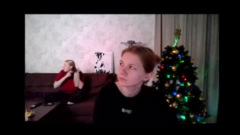 Snapshot of viktorlonsky chatting on December 20, 3:47 am viktorlonsky online show from December 20, 3:47 am