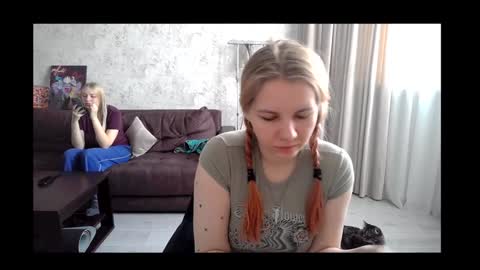 Snapshot of viktorlonsky chatting on February 4, 6:25 am viktorlonsky online show from February 4, 6:25 am