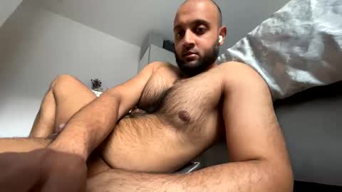 vince_69121 online show from April 18, 5:26 pm