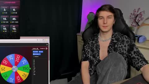 Vincent Strong online show from November 3, 10:27 am