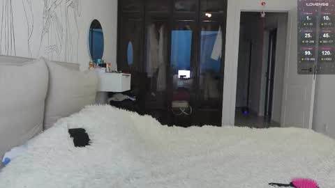 vinkitinkii online show from December 21, 7:37 am