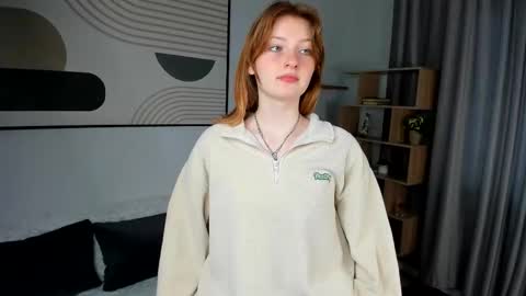 Viola but friends call me Sisi online show from March 3, 2:13 pm