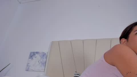 Violet online show from February 8, 5:50 pm