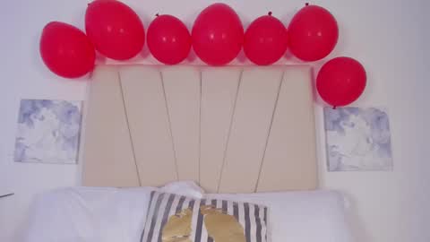 Violet online show from February 14, 2:12 pm