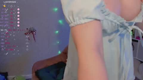 violet____h online show from January 1, 9:31 pm