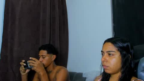 Violet and Myers online show from March 31, 7:03 pm