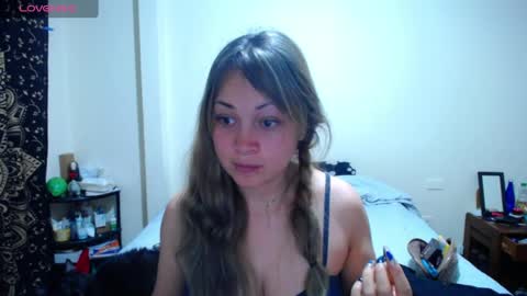  Violet  online show from May 18, 1:04 am