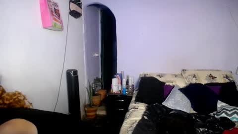 violet_hyuga online show from February 17, 3:16 am