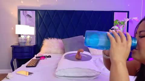 Violet  online show from June 13, 8:30 pm