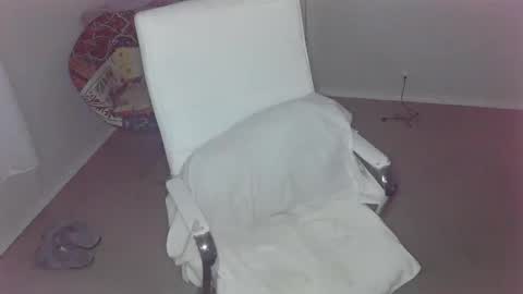 violet_winter97 online show from January 8, 4:23 am