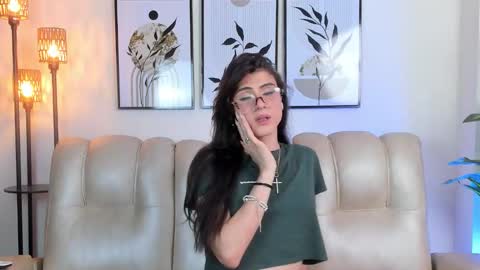 Snapshot of violeta_foxz chatting on September 9, 7:25 pm Violeta online show from September 9, 7:25 pm