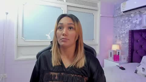 violeta_medina online show from May 20, 2:41 am