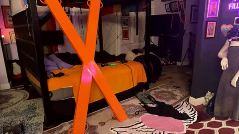 violetann93 online show from April 3, 5:36 am